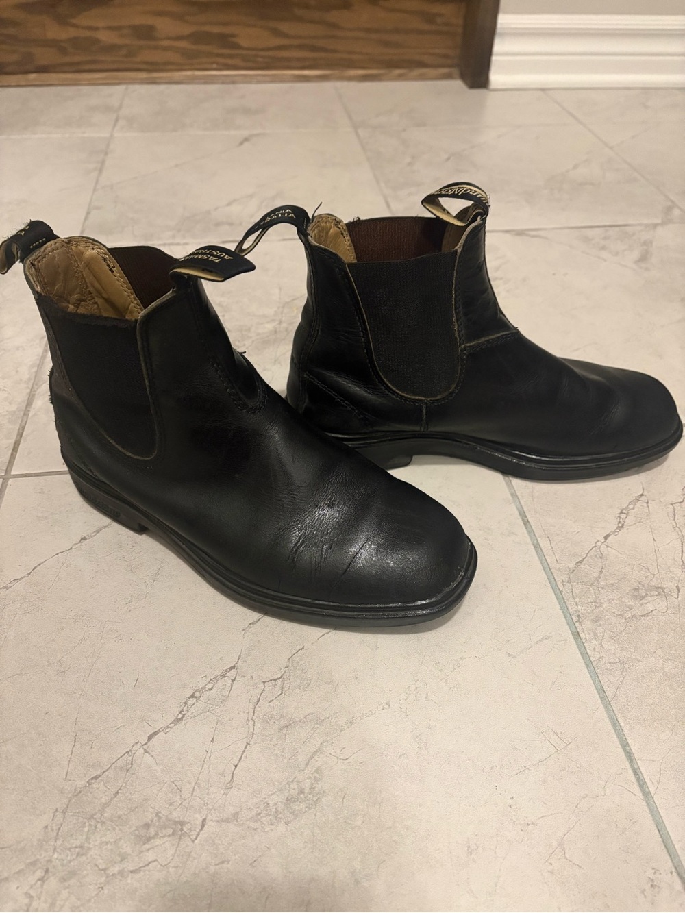 Black Blundstones